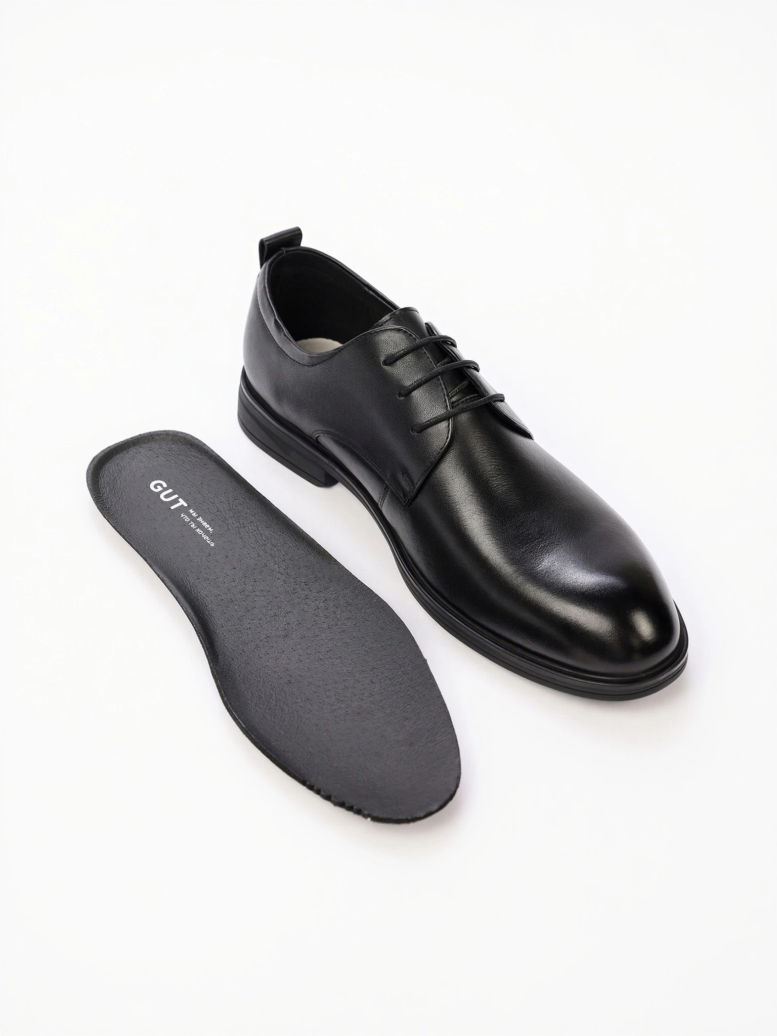 Туфли-дерби черного цвета на низком каблуке